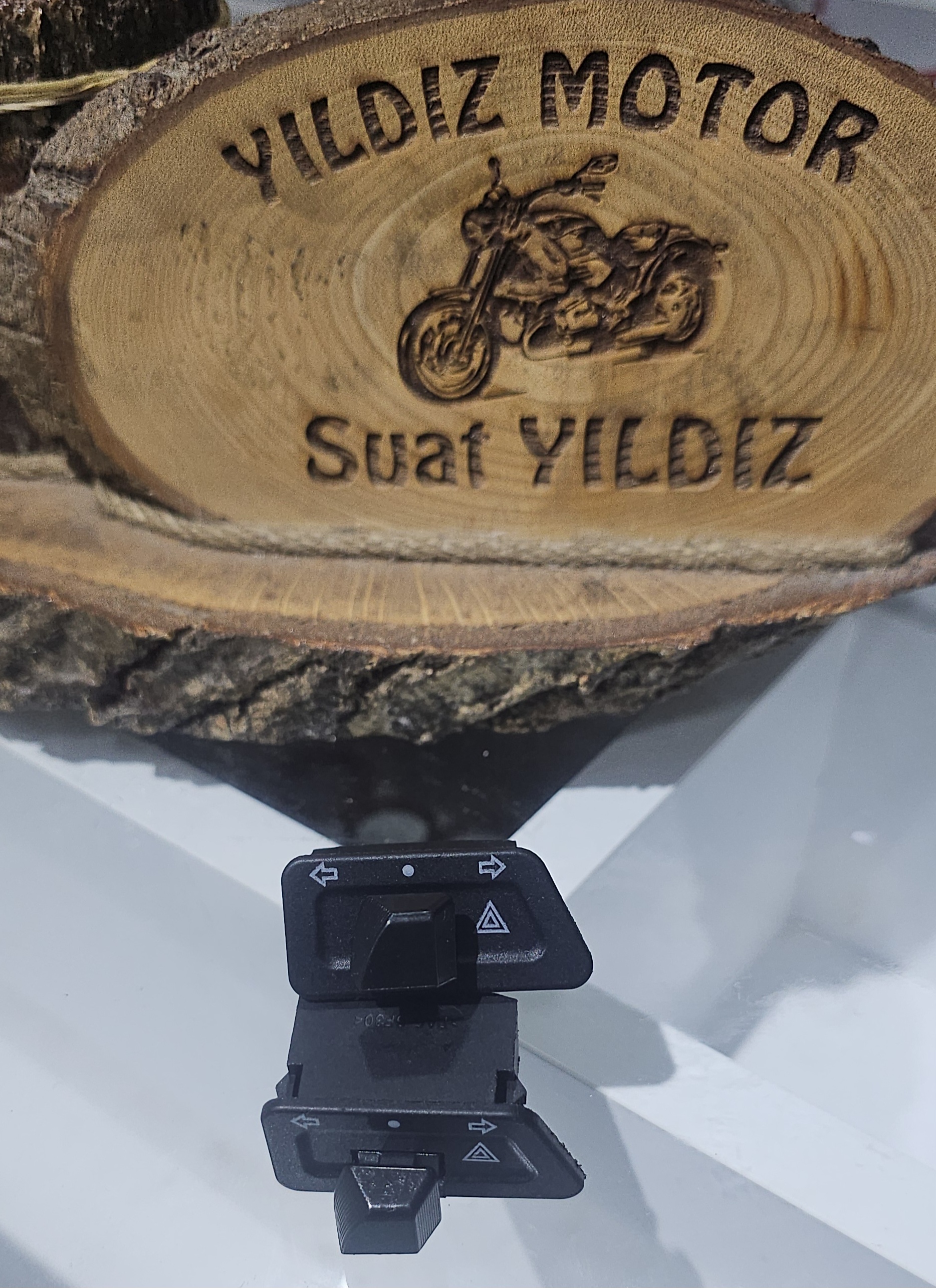 SINYAL DÜGMESI (4'LÜ ÖZELLIKLI) SCT