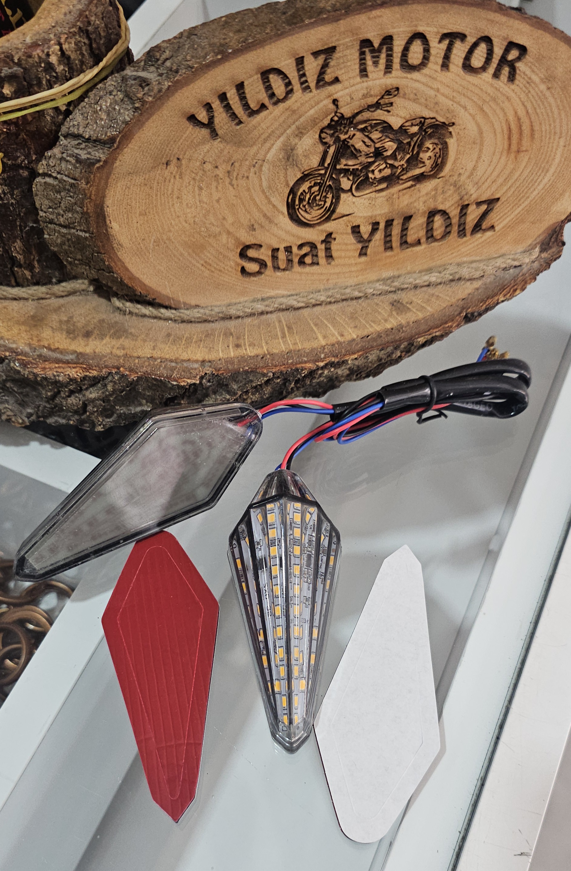YENİ MODEL LED SİNYAL YAPIŞKANLI ÇİFTİ