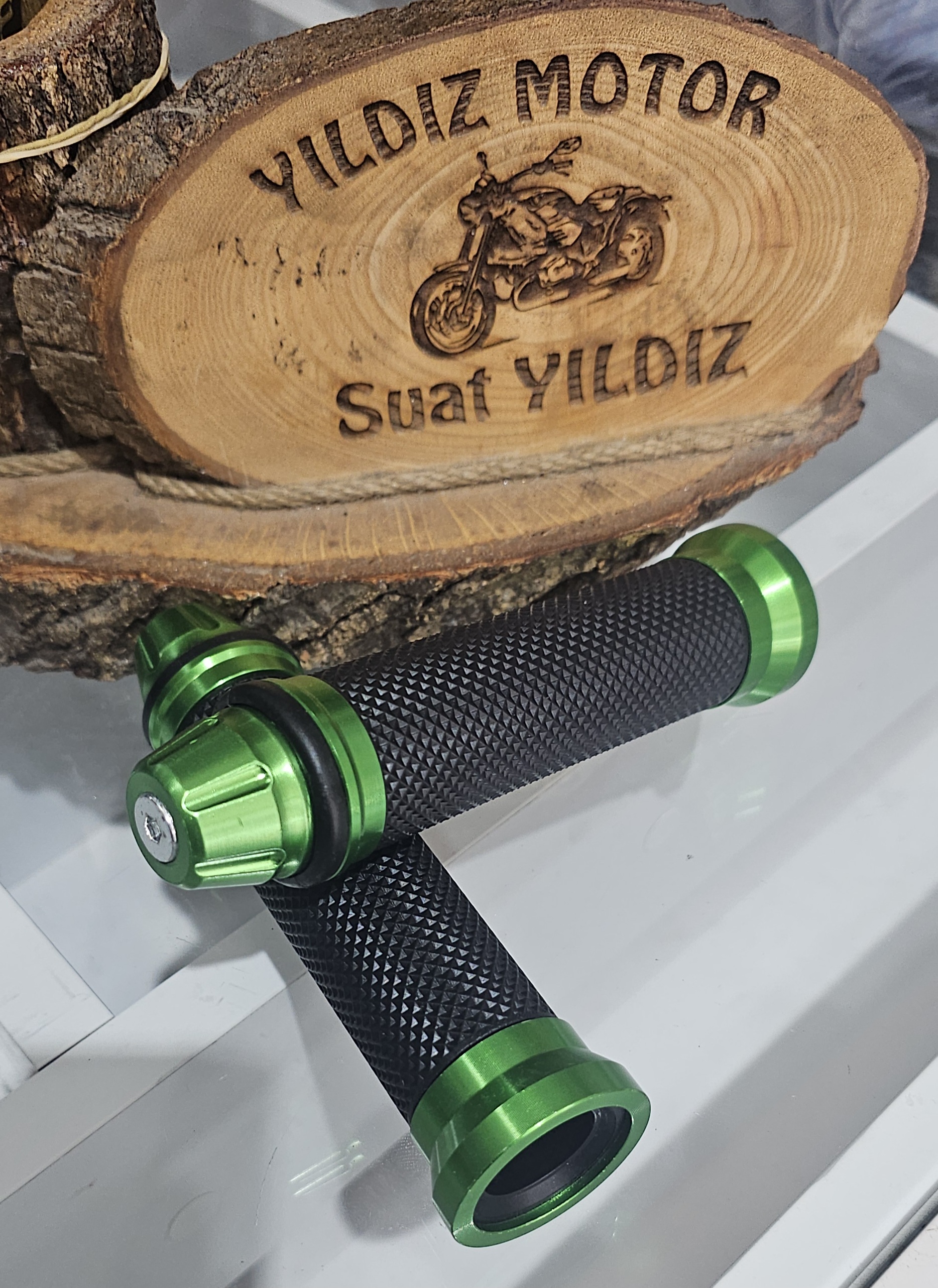 ELÇİK METAL YEŞİL
