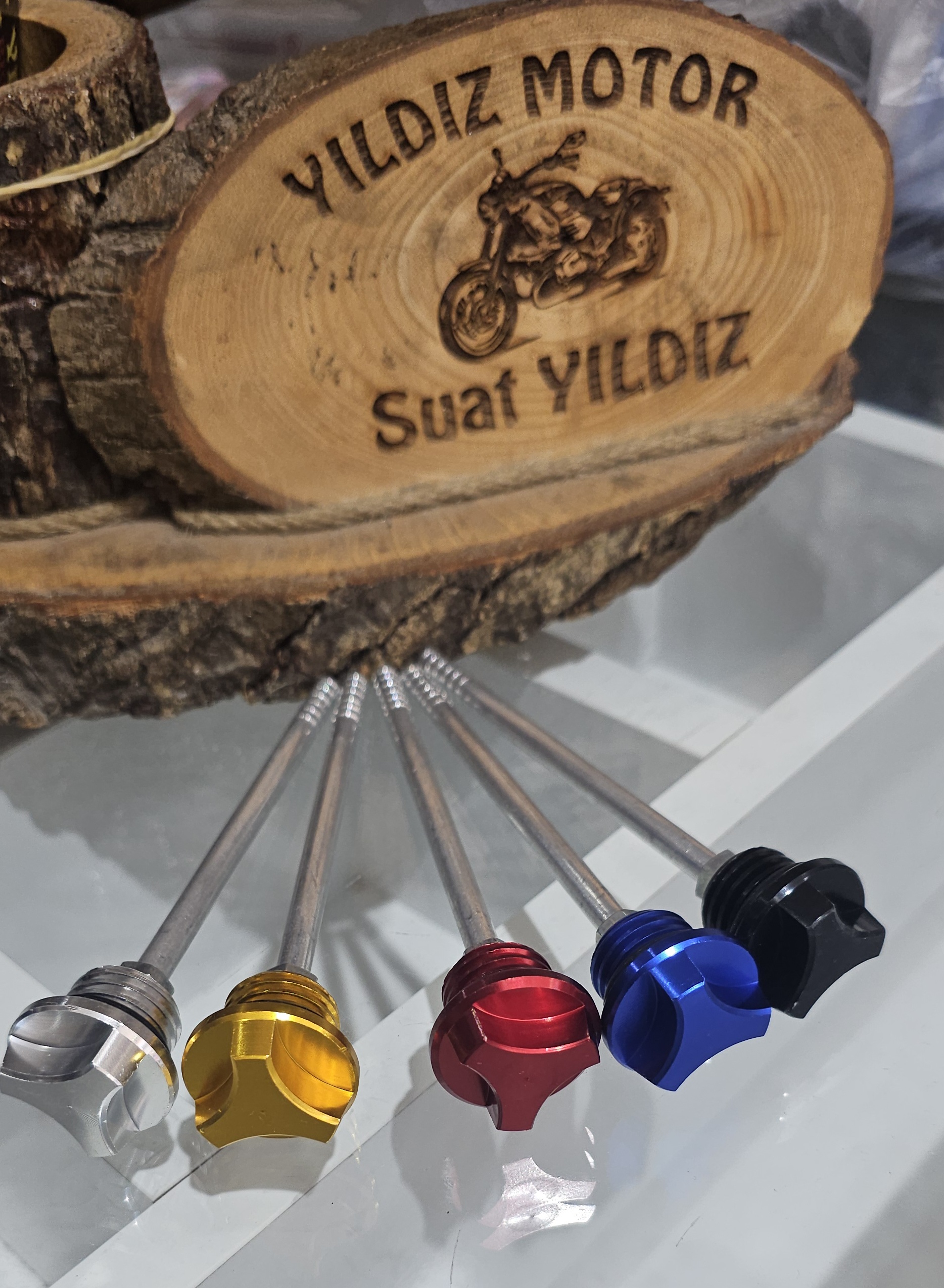 YAĞ ÇUBUĞU RENKLİ METAL GÜMÜŞ